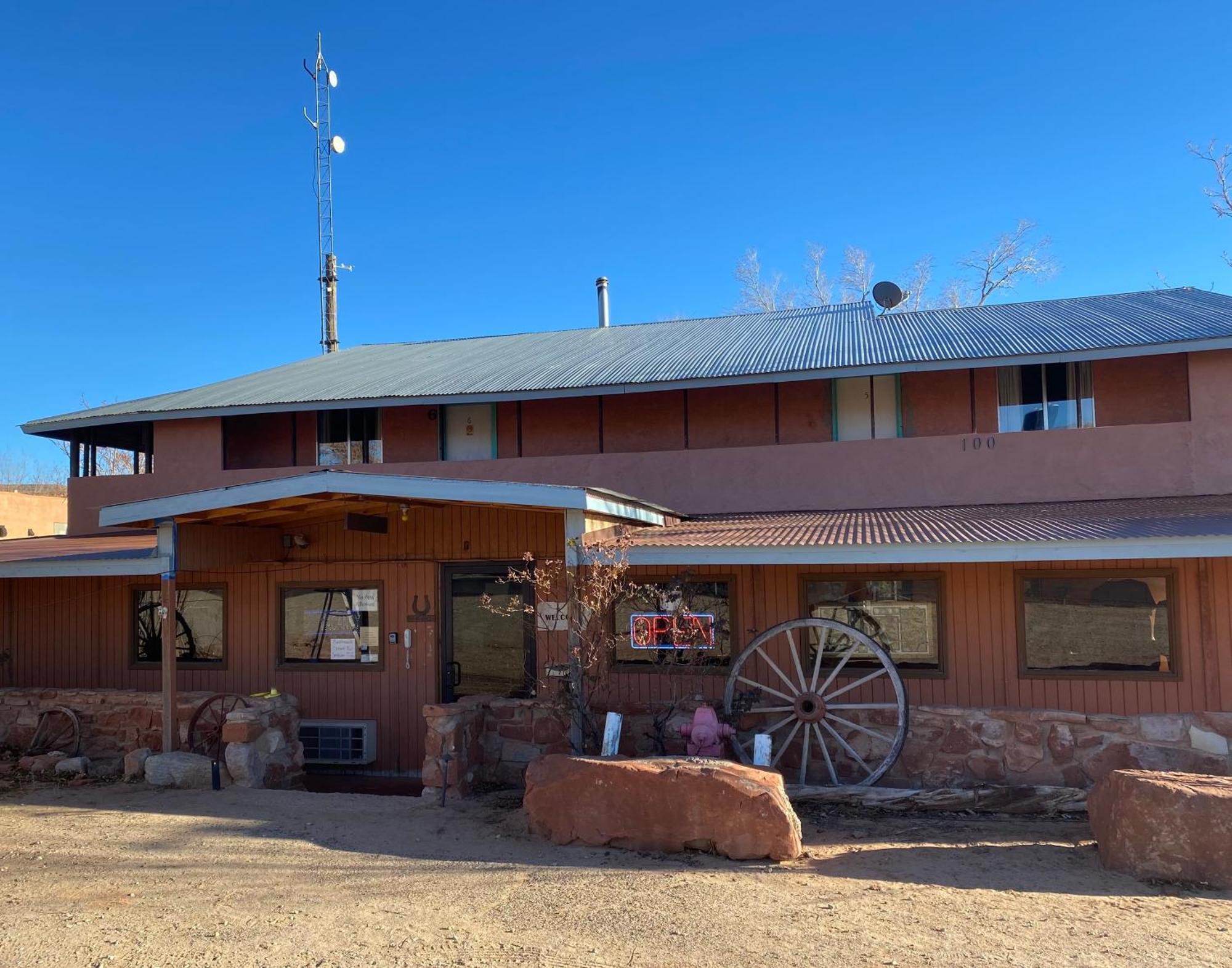 Mexican Hat Lodge Exterior photo